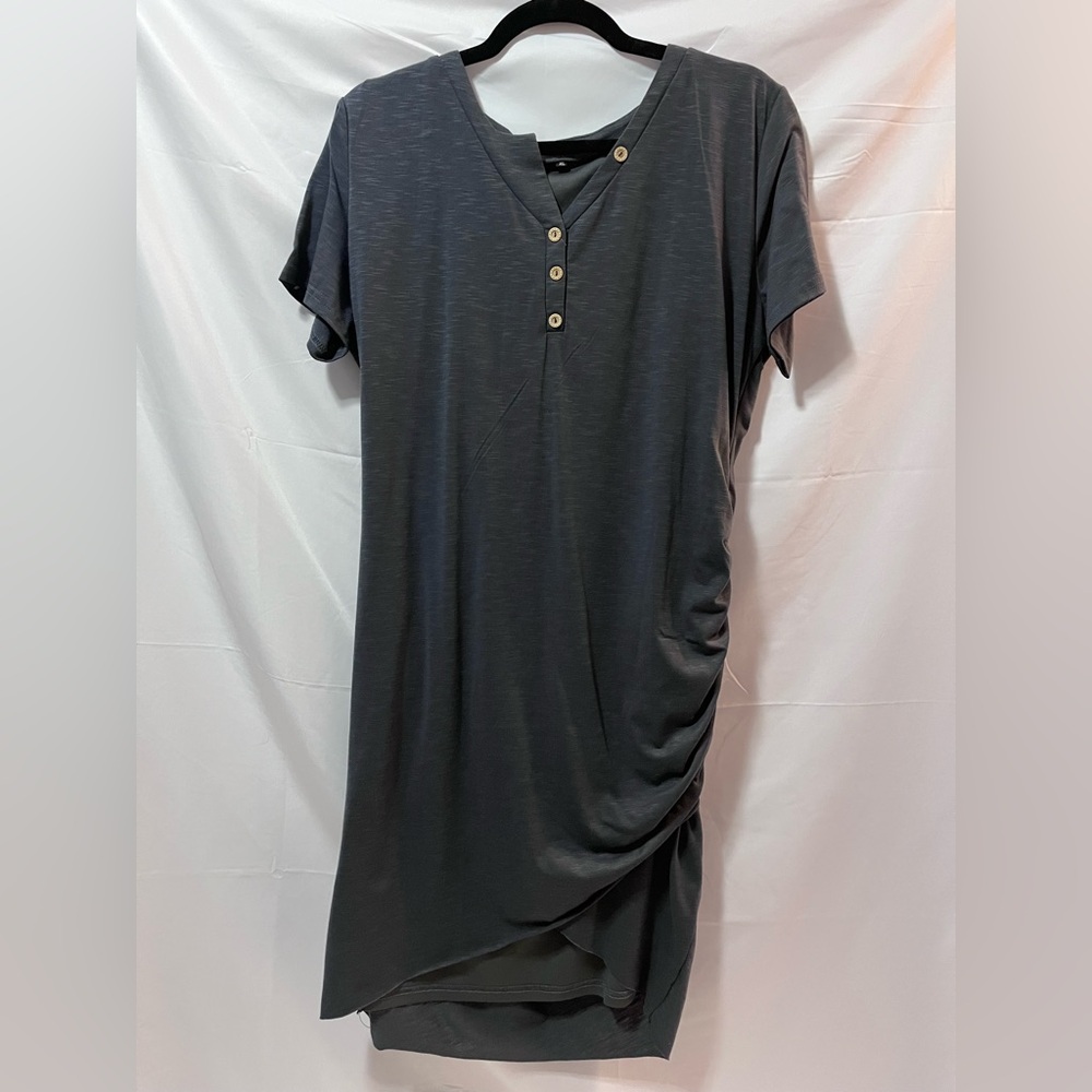Women's Gray Button-Detail Dress with Side Ruching. XL.
